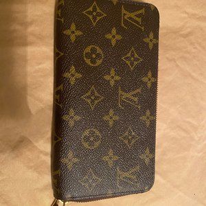 Louis Vuitton Zippy Wallet Monogram